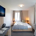 & Gutsgasthaus Koeberle Hotel