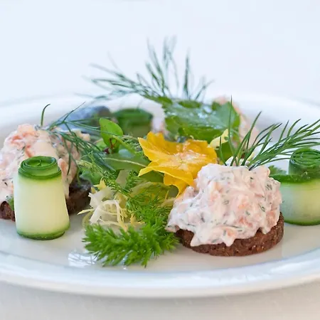 酒店 & Gutsgasthaus Koeberle *