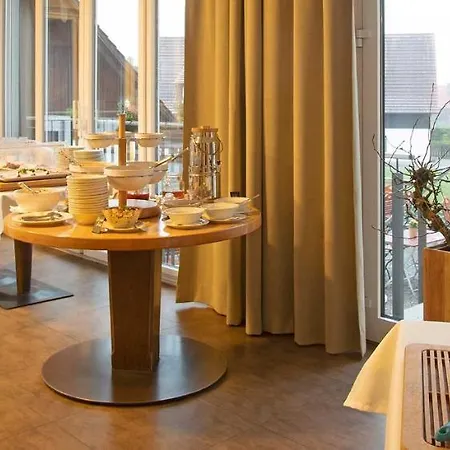 & Gutsgasthaus Koeberle Hotel *