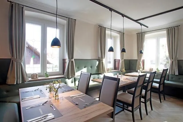 호텔 & Gutsgasthaus Koeberle 린다우