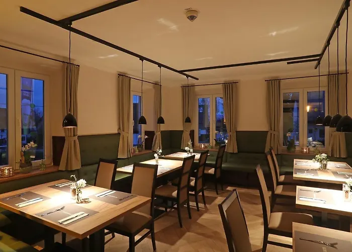 & Gutsgasthaus Koeberle 호텔 *